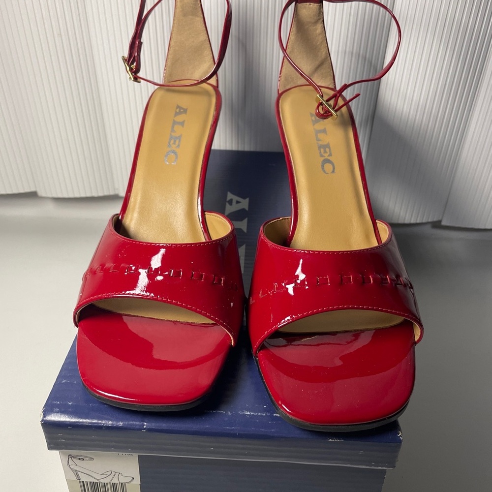 With Box Alec Women’s Marcus Red Parent Leather Heels Size 8 Heels Pumps
